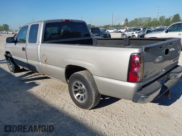 ✅ 2004 Chevrolet Silverado 1500 LT • VIN: 1GCEC19TX4E224854 • Lot: 43118666. Wystawiony na IAAI z przebiegiem 168 898 mil. Bezpłatny archiwum sprzedaży aukcyjnych z USA i szczegółowy raport historii pojazdu na DreamBid. Zdjęcie 3.