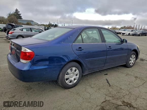 ✅ 2006 Toyota Camry XLE • VIN: 4T1BE30K66U118046 • Lot: 96595955. Listed on Copart with 288,154 mi. Free auction sales archive from the USA and detailed vehicle history report at DreamBid. Image 3.