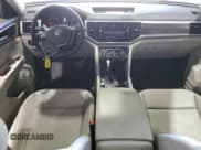 ✅ 2018 Volkswagen Atlas SEL • VIN: 1V2MR2CA3JC504497 • Lot: 60142635. Wystawiony na Copart z przebiegiem 182 226 mil. Bezpłatny archiwum sprzedaży aukcyjnych z USA i szczegółowy raport historii pojazdu na DreamBid. Zdjęcie 8.