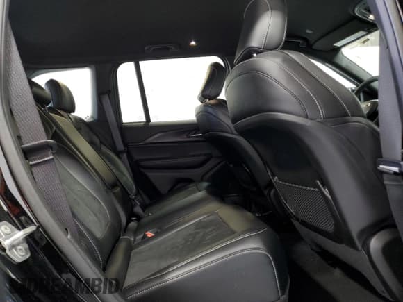 ✅ 2025 Jeep Grand Cherokee Altitude • VIN: 1C4RJHAG4S8656057 • Lot: 58400965. Listed on Copart with 8,018 mi. Free auction sales archive from the USA and detailed vehicle history report at DreamBid. Image 11.