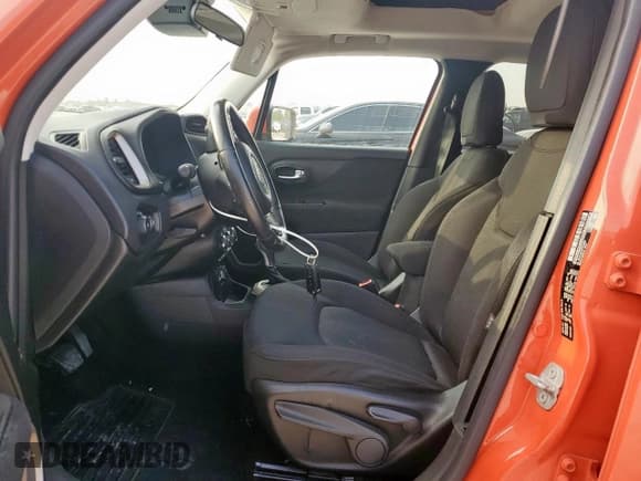 ✅ 2015 Jeep Renegade Latitude • VIN: ZACCJABT2FPC23859 • Lot: 80630145. Wystawiony na Copart z przebiegiem 77 361 mil. Bezpłatny archiwum sprzedaży aukcyjnych z USA i szczegółowy raport historii pojazdu na DreamBid. Zdjęcie 7.