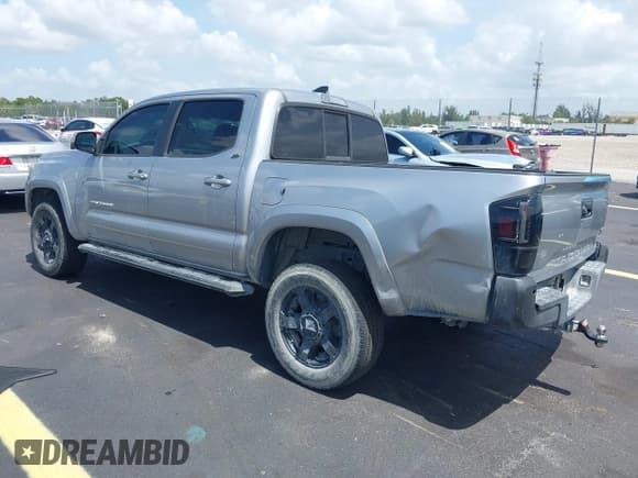 ✅ 2016 Toyota Tacoma SR5 • VIN: 3TMAZ5CN2GM015976 • Лот: 42720812. Опубликован ранее на IAAI с пробегом 169 255 миль. Бесплатный доступ к архиву аукционных продаж из США и подробный отчёт об истории автомобиля на DreamBid. Изображение 3.