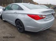 ✅ 2011 Hyundai Sonata Limited • VIN: 5NPEC4AC4BH235603 • Лот: 43550111. Опубликован ранее на IAAI с пробегом 198 119 миль. Бесплатный доступ к архиву аукционных продаж из США и подробный отчёт об истории автомобиля на DreamBid. Изображение 3.
