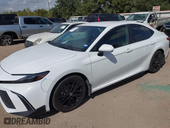 ✅ 2025 Toyota Camry SE • VIN: 4T1DAACK8SU176447 • Lot: 43454293. Listed on IAAI with 3,252 mi. Free auction sales archive from the USA and detailed vehicle history report at DreamBid. Image 16.