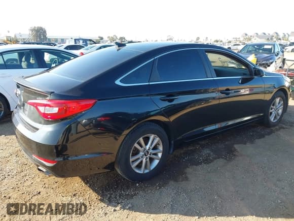 ✅ 2016 Hyundai Sonata SE • VIN: 5NPE24AF6GH406887 • Лот: 43665234. Опубликован ранее на IAAI с пробегом 107 477 миль. Бесплатный доступ к архиву аукционных продаж из США и подробный отчёт об истории автомобиля на DreamBid. Изображение 4.