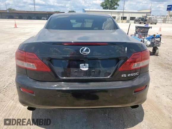 ✅ 2011 Lexus IS 250 C • VIN: JTHFF2C29B2515361 • Lot: 68547735. Wystawiony na Copart z przebiegiem 101 362 mil. Bezpłatny archiwum sprzedaży aukcyjnych z USA i szczegółowy raport historii pojazdu na DreamBid. Zdjęcie 6.