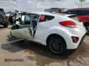 2016 Hyundai Veloster Turbo с VIN KMHTC6AE8GU268729, выставлен на аукционе Copart как лот 64152474 с пробегом Не указан миль и Списание • Salvage title. История ставок и продаж доступна на DreamBid. Изображение 2.