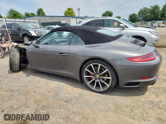 ✅ 2017 Porsche 911 Carrera S • VIN: WP0CB2A99HS154223 • Lot: 67023895. Wystawiony na Copart z przebiegiem 15 903 mil. Bezpłatny archiwum sprzedaży aukcyjnych z USA i szczegółowy raport historii pojazdu na DreamBid. Zdjęcie 2.