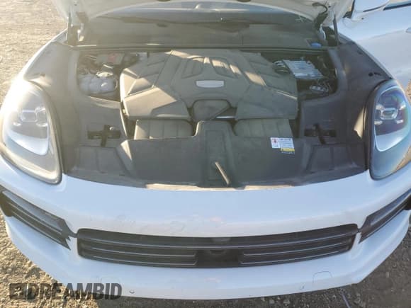 ✅ 2023 Porsche Cayenne • VIN: WP1AA2AY4PDA11120 • Lot: 90675015. Listed on Copart with 16,406 mi. Free auction sales archive from the USA and detailed vehicle history report at DreamBid. Image 11.