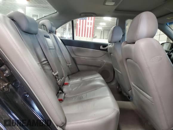 ✅ 2006 Hyundai Sonata GLS • VIN: 5NPEU46F26H019481 • Lot: 77412434. Listed on Copart with 149,438 mi miles. Access the free auction sales archive from the USA and view a detailed vehicle history report at DreamBid. Image 10.