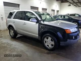 ✅ 2005 Saturn VUE • VIN: 5GZCZ63475S858015 • Lot: 43857935. Wystawiony na Copart z przebiegiem 209 229 mil. Bezpłatny archiwum sprzedaży aukcyjnych z USA i szczegółowy raport historii pojazdu na DreamBid. Zdjęcie 4.