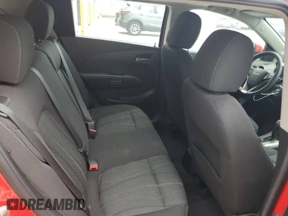 2015 Chevrolet Sonic LT с VIN 1G1JC6SB2F4105386, выставлен на аукционе Copart как лот 67840335 с пробегом 56 996 миль миль и Списание • Salvage title. История ставок и продаж доступна на DreamBid. Изображение 10.