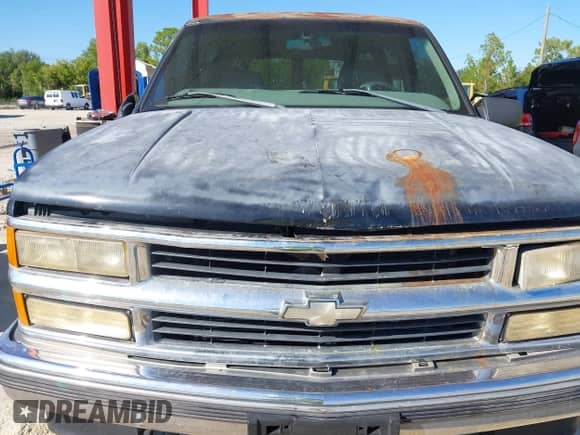 1999 Chevrolet Suburban с VIN 1GNFK16R0XJ422443, выставлен на аукционе IAAI как лот 43599587 с пробегом 159 746 миль миль и . История ставок и продаж доступна на DreamBid. Изображение 6.