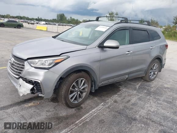 ✅ 2017 Hyundai Santa Fe SE • VIN: KM8SM4HF1HU243832 • Lot: 43654843. Wystawiony na IAAI z przebiegiem 86 588 mil. Bezpłatny archiwum sprzedaży aukcyjnych z USA i szczegółowy raport historii pojazdu na DreamBid. Zdjęcie 2.
