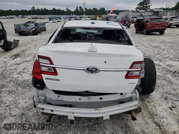 ✅ 2016 Ford Police Interceptor • VIN: 1FAHP2MT2GG154666 • Lot: 60704855. Listed on Copart with 90,210 mi. Free auction sales archive from the USA and detailed vehicle history report at DreamBid. Image 6.