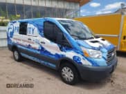 ✅ 2017 Ford Transit • VIN: 1FTYR1ZM3HKB09718 • Lot: 64148895. Wystawiony na Copart z przebiegiem 121 901 mil. Bezpłatny archiwum sprzedaży aukcyjnych z USA i szczegółowy raport historii pojazdu na DreamBid. Zdjęcie 4.