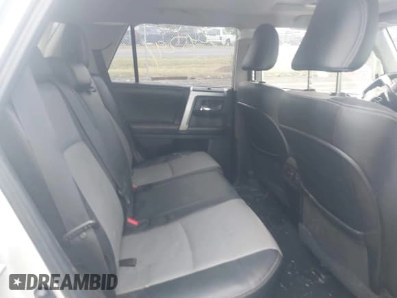 ✅ 2016 Toyota 4Runner Limited • VIN: JTEBU5JR6G5302117 • Lot: 43245297. Listed on IAAI with 52,111 mi. Free auction sales archive from the USA and detailed vehicle history report at DreamBid. Image 8.