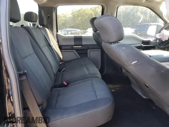 ✅ 2017 Ford F-150 XL • VIN: 1FTEW1CP8HFB62180 • Lot: 82652545. Listed on Copart with 369,115 mi. Free auction sales archive from the USA and detailed vehicle history report at DreamBid. Image 10.