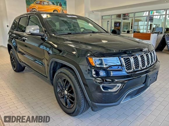 ✅ 2017 Jeep Grand Cherokee Limited • VIN: 1C4RJFBGXHC861214 • Лот: 96277665. Опубликован ранее на Copart с пробегом 98 685 миль. Бесплатный доступ к архиву аукционных продаж из США и подробный отчёт об истории автомобиля на DreamBid. Изображение 1.