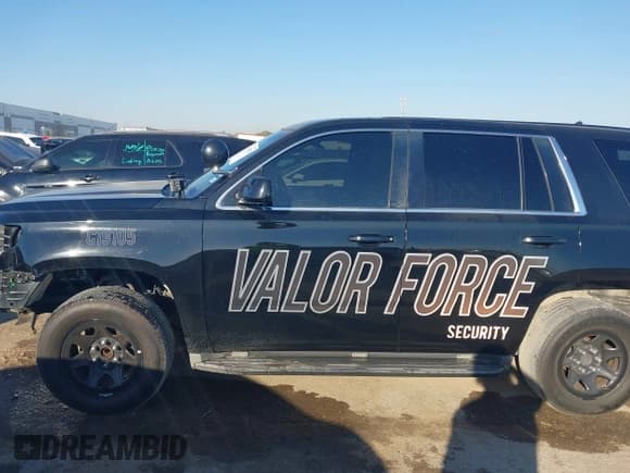 ✅ 2016 Chevrolet Tahoe Commercial • VIN: 1GNLCDEC9GR306397 • Lot: 43457076. Listed on IAAI with 157,558 mi. Free auction sales archive from the USA and detailed vehicle history report at DreamBid. Image 14.