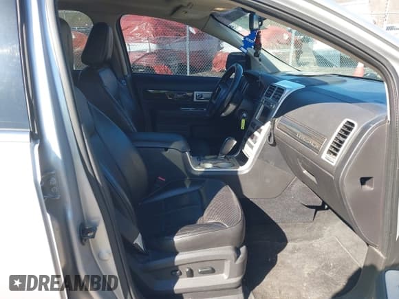 ✅ 2009 Lincoln MKX • VIN: 2LMDU88C19BJ06021 • Lot: 41706769. Listed on IAAI with 105,480 mi. Free auction sales archive from the USA and detailed vehicle history report at DreamBid. Image 5.