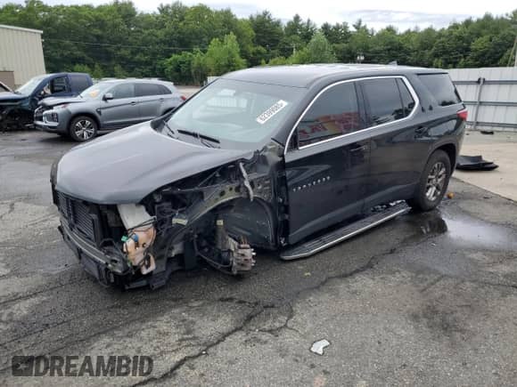 2018 Chevrolet Traverse LS with VIN 1GNEVFKW6JJ184178, listed as a Copart auction lot 62399085 with 102,750 mi miles and Non repairable. Bid and sale history available at DreamBid. Image 1.