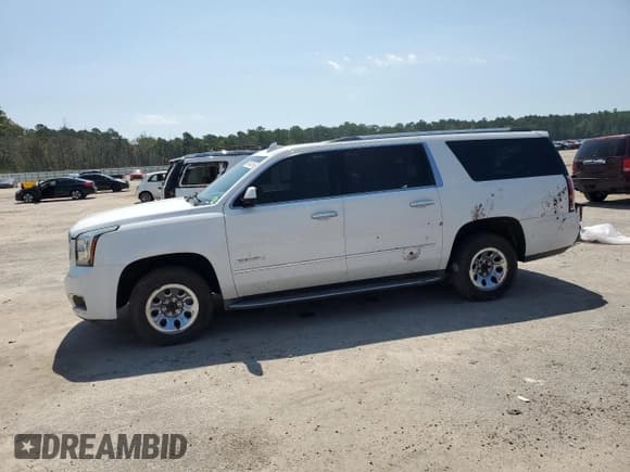 ✅ 2016 GMC Yukon XL Denali • VIN: 1GKS1HKJ5GR433222 • Lot: 68948295. Wystawiony na Copart z przebiegiem 118 050 mil. Bezpłatny archiwum sprzedaży aukcyjnych z USA i szczegółowy raport historii pojazdu na DreamBid. Zdjęcie 1.