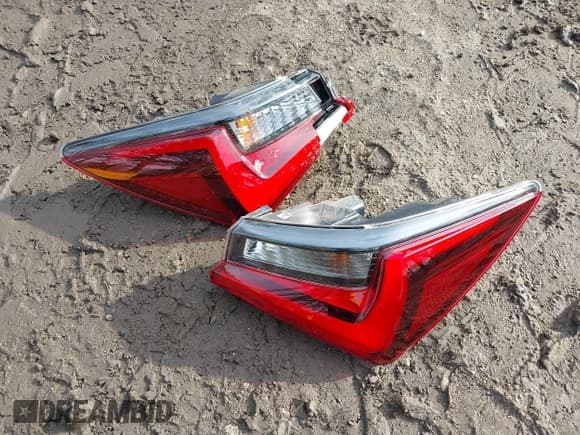 ✅ 2021 Acura ILX Premium • VIN: 19UDE2F80MA005194 • Lot: 41477925. Listed on IAAI with 32,857 mi. Free auction sales archive from the USA and detailed vehicle history report at DreamBid. Image 12.