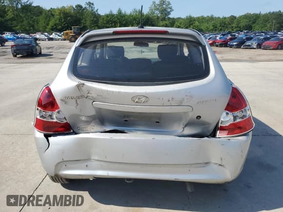 ✅ 2008 Hyundai Accent GS • VIN: KMHCM36C88U077171 • Лот: 60468985. Опубликован ранее на Copart с пробегом 279 068 миль. Бесплатный доступ к архиву аукционных продаж из США и подробный отчёт об истории автомобиля на DreamBid. Изображение 6.