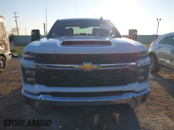✅ 2025 Chevrolet Silverado 2500HD LT • VIN: 2GC1KNEY5S1222762 • Лот: 43784779. Опубликован ранее на IAAI с пробегом 9 303 миль. Бесплатный доступ к архиву аукционных продаж из США и подробный отчёт об истории автомобиля на DreamBid. Изображение 12.