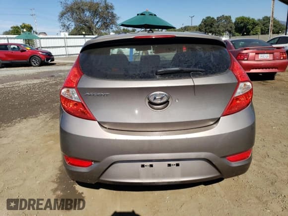 ✅ 2012 Hyundai Accent SE • VIN: KMHCU5AE3CU017666 • Лот: 75546844. Опубликован ранее на Copart с пробегом 139 039 миль. Бесплатный доступ к архиву аукционных продаж из США и подробный отчёт об истории автомобиля на DreamBid. Изображение 6.