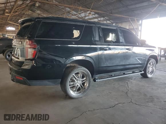 ✅ 2022 Chevrolet Suburban Z71 • VIN: 1GNSKDKD7NR249707 • Lot: 79271484. Wystawiony na Copart z przebiegiem 73 680 mil. Bezpłatny archiwum sprzedaży aukcyjnych z USA i szczegółowy raport historii pojazdu na DreamBid. Zdjęcie 3.