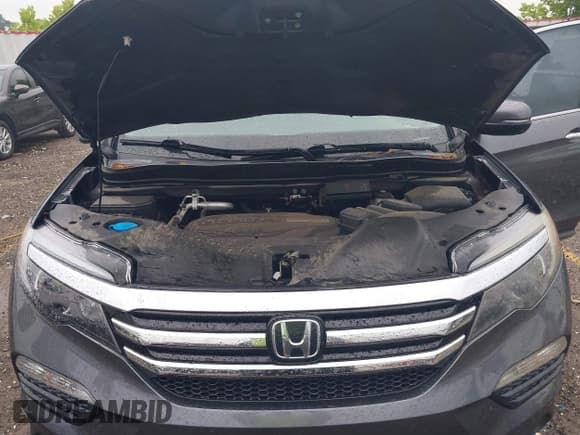 ✅ 2018 Honda Pilot Touring • VIN: 5FNYF6H97JB012138 • Лот: 42858851. Опубликован ранее на IAAI с пробегом 88 131 миль. Бесплатный доступ к архиву аукционных продаж из США и подробный отчёт об истории автомобиля на DreamBid. Изображение 10.