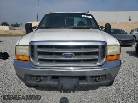 ✅ 1999 Ford F-250 XL • VIN: 1FTNF20L3XEA99923 • Lot: 58765435. Listed on Copart with 559,043 mi. Free auction sales archive from the USA and detailed vehicle history report at DreamBid. Image 5.