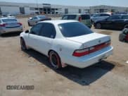 ✅ 1997 Toyota Corolla DX • VIN: 1NXBB02EXVZ652549 • Lot: 42927416. Wystawiony na IAAI z przebiegiem 288 182 mil. Bezpłatny archiwum sprzedaży aukcyjnych z USA i szczegółowy raport historii pojazdu na DreamBid. Zdjęcie 3.