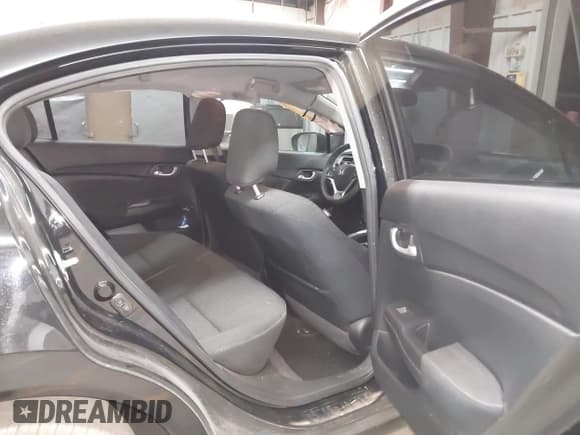 ✅ 2015 Honda Civic SE • VIN: 19XFB2F74FE119285 • Lot: 43412286. Listed on IAAI with 130,282 mi. Free auction sales archive from the USA and detailed vehicle history report at DreamBid. Image 8.