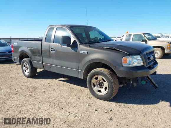 ✅ 2005 Ford F-150 XL • VIN: 1FTRF12285KE86787 • Лот: 43594132. Опубликован ранее на IAAI с пробегом 94 099 миль. Бесплатный доступ к архиву аукционных продаж из США и подробный отчёт об истории автомобиля на DreamBid. Изображение 1.