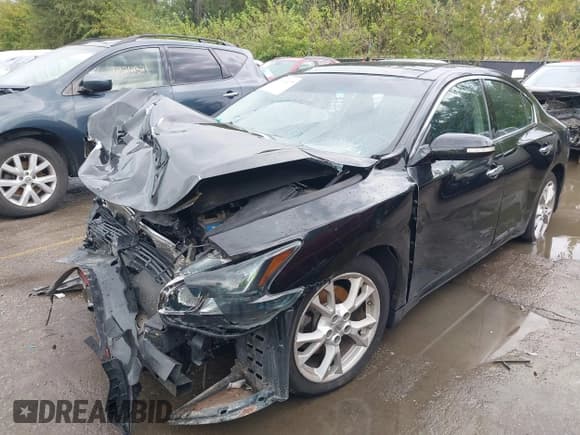 ✅ 2013 Nissan Maxima S • VIN: 1N4AA5APXDC813074 • Lot: 43203277. Listed on IAAI with 121,514 mi. Free auction sales archive from the USA and detailed vehicle history report at DreamBid. Image 2.