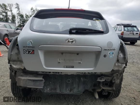 ✅ 2010 Hyundai Accent GS • VIN: KMHCM3AC8AU178756 • Лот: 66840315. Опубликован ранее на Copart с пробегом 153 802 миль. Бесплатный доступ к архиву аукционных продаж из США и подробный отчёт об истории автомобиля на DreamBid. Изображение 6.