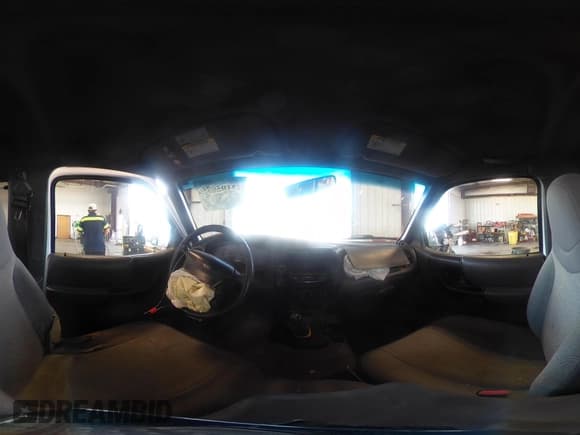 ✅ 2000 Ford Ranger XL • VIN: 1FTZR15V0YPB21492 • Lot: 42195075. Wystawiony na IAAI z przebiegiem 160 072 mil. Bezpłatny archiwum sprzedaży aukcyjnych z USA i szczegółowy raport historii pojazdu na DreamBid. Zdjęcie 19.