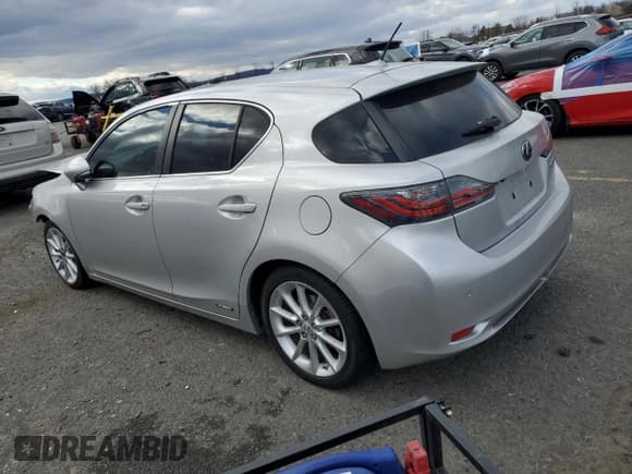 ✅ 2012 Lexus CT 200h Premium • VIN: JTHKD5BH4C2120128 • Лот: 91780065. Опубликован ранее на Copart с пробегом 147 391 миль. Бесплатный доступ к архиву аукционных продаж из США и подробный отчёт об истории автомобиля на DreamBid. Изображение 2.