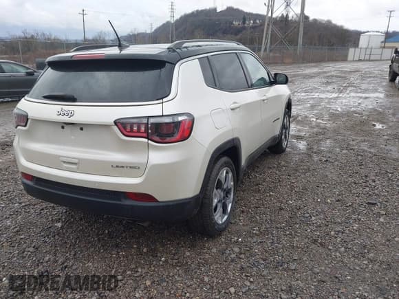 ✅ 2021 Jeep Compass Limited • VIN: 3C4NJCCB9MT597434 • Lot: 41580549. Listed on IAAI with 51,549 mi. Free auction sales archive from the USA and detailed vehicle history report at DreamBid. Image 4.