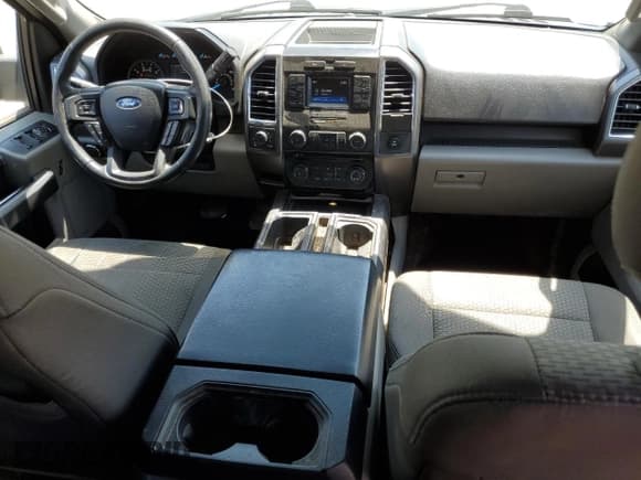 ✅ 2015 Ford F-150 XLT • VIN: 1FTEW1EF2FFC12444 • Lot: 57319145. Listed on Copart with 144,395 mi. Free auction sales archive from the USA and detailed vehicle history report at DreamBid. Image 8.