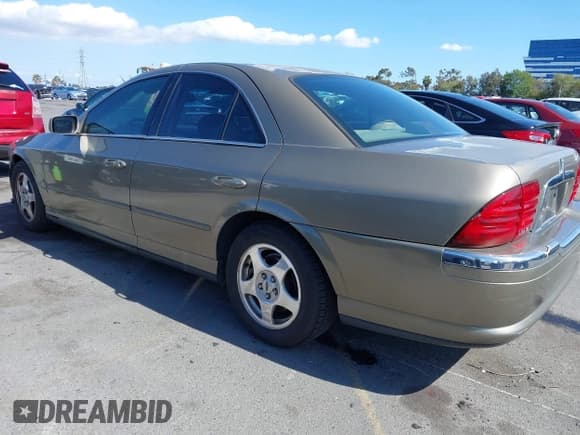 ✅ 2001 Lincoln LS Sport • VIN: 1LNHM86S31Y714332 • Лот: 42238079. Опубликован ранее на IAAI с пробегом 74 152 миль. Бесплатный доступ к архиву аукционных продаж из США и подробный отчёт об истории автомобиля на DreamBid. Изображение 3.