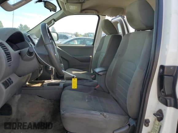 ✅ 2015 Nissan Frontier S • VIN: 1N6BD0CT9FN730016 • Lot: 92240125. Wystawiony na Copart z przebiegiem 170 668 mil. Bezpłatny archiwum sprzedaży aukcyjnych z USA i szczegółowy raport historii pojazdu na DreamBid. Zdjęcie 7.