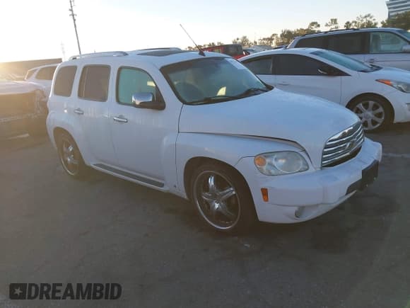 ✅ 2007 Chevrolet HHR LT • VIN: 3GNDA33P17S589689 • Lot: 43572968. Listed on IAAI with 110,877 mi. Free auction sales archive from the USA and detailed vehicle history report at DreamBid. Image 1.