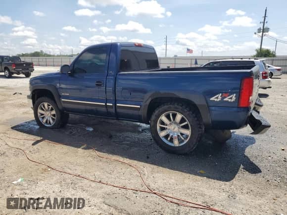 2002 Chevrolet Silverado 1500 LS z VIN 1GCEK14V72Z141352, wystawiony jako Copart lot #61126385 z przebiegiem 200 690 mil mil oraz Szkoda całkowita • Salvage title. Historia ofert i sprzedaży dostępna na DreamBid. Obrazek 2.