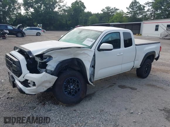 ✅ 2022 Toyota Tacoma SR • VIN: 3TYRX5GN0NT048544 • Lot: 42616900. Listed on IAAI with 62,995 mi. Free auction sales archive from the USA and detailed vehicle history report at DreamBid. Image 2.