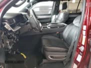 ✅ 2022 Jeep Grand Wagoneer Series III • VIN: 1C4SJVGP3NS113264 • Лот: 68108444. Опубликован ранее на Copart с пробегом Не указан. Бесплатный доступ к архиву аукционных продаж из США и подробный отчёт об истории автомобиля на DreamBid. Изображение 7.