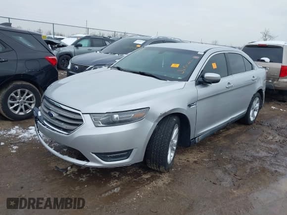 ✅ 2016 Ford Taurus SEL • VIN: 1FAHP2E81GG147489 • Lot: 43873439. Listed on IAAI with 193,061 mi. Free auction sales archive from the USA and detailed vehicle history report at DreamBid. Image 17.